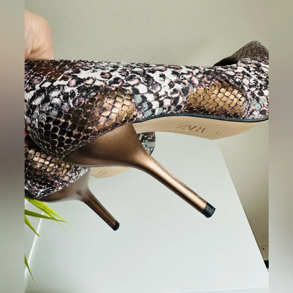 Zara | Embossed Leather Snake Bronze/Blue Pattern - Picture 1 of 16